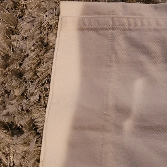 Womans Burberry Pants - Picture 6 of 6